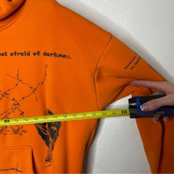 MENS NEON ORANGE UNUSUAL ORIGINAL GRIMM REAPER BARB WIRE SKULL GOTH HOODIE SZ L - Picture 3 of 9